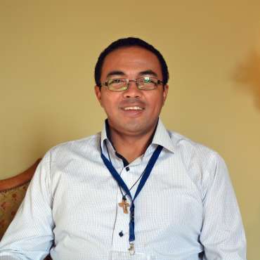 Père Nirisoa Jeannot MAHAVORIANIANA (Dit P. Nirhy)
